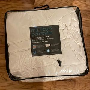 Bloomingdales king down duvet comforter